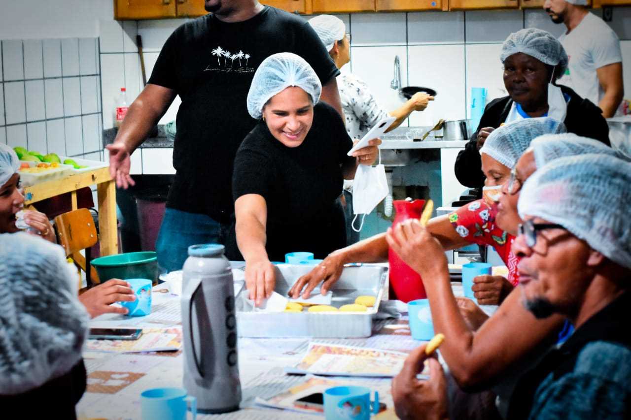 Camacã: Secretaria de Educação promoveu Oficina de Culinária para os alunos da EJA 